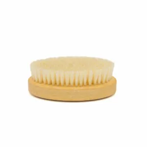 Cepillo para la ropa arriba