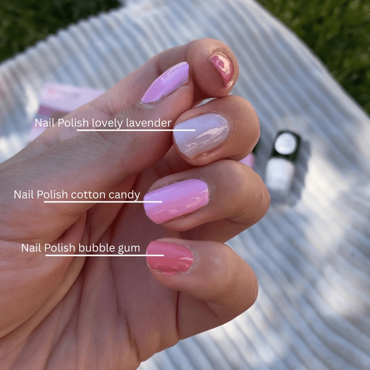 u�as pintadas en lila lovely lavender, rosa pastel cotton candy y rosa bubble gum