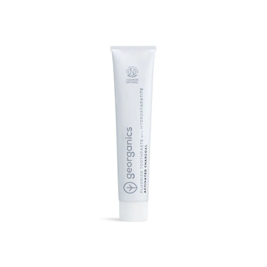 Dentífrico Georganics con carbón y flúor
