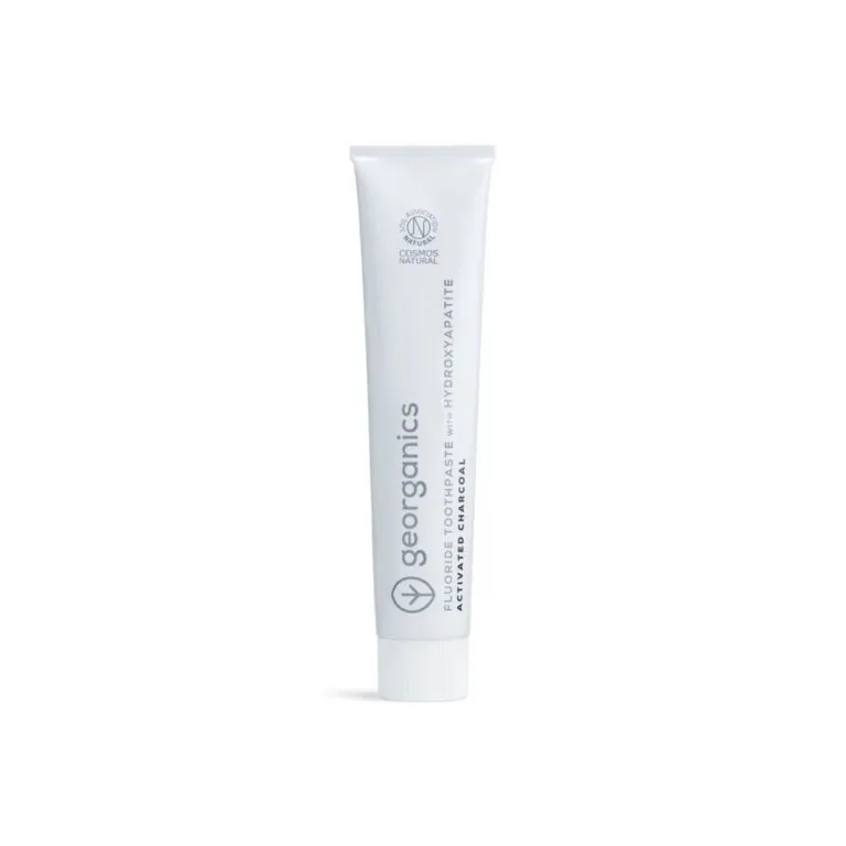 Dentífrico Georganics con carbón y flúor
