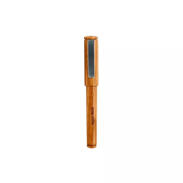 Pluma estilográfica de madera