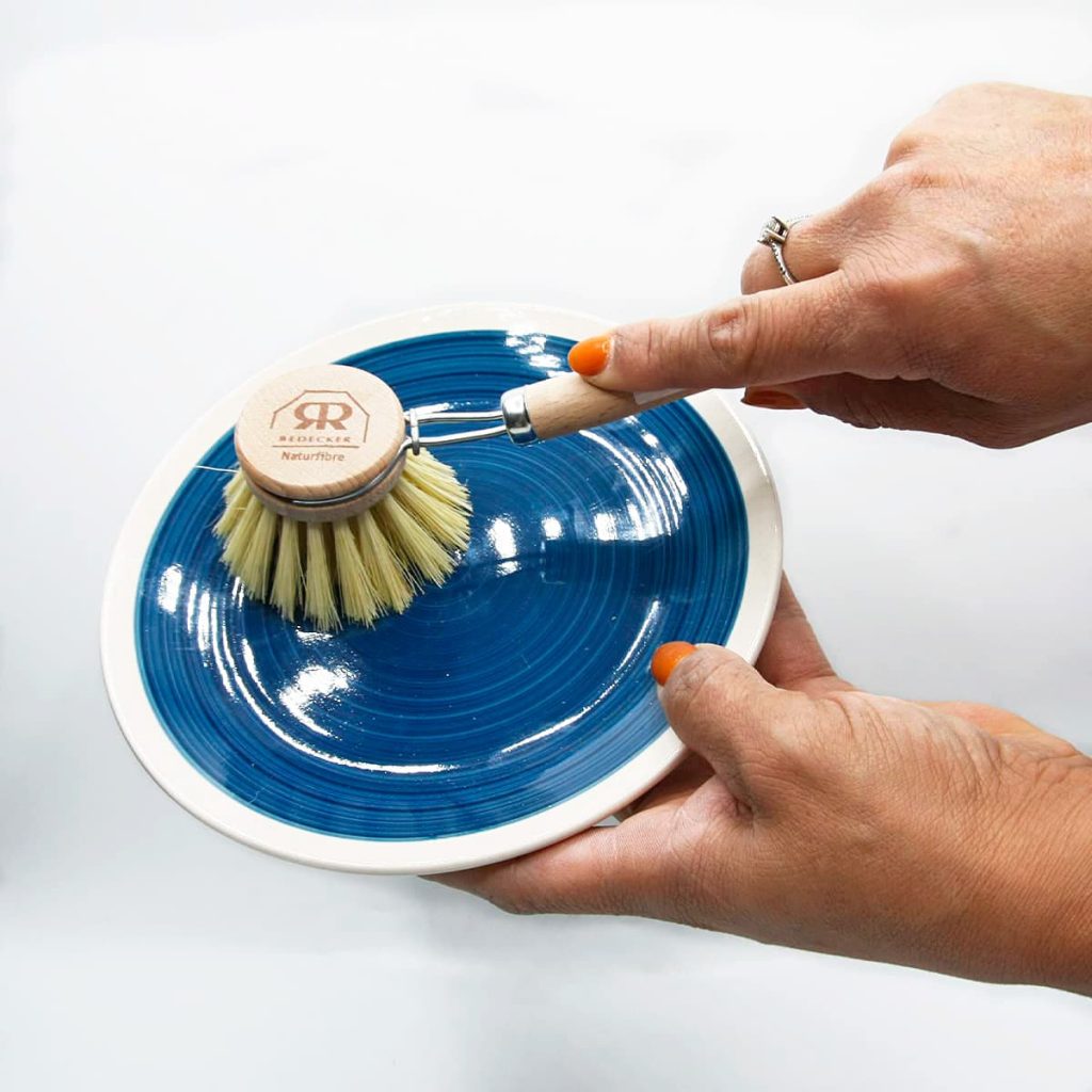 Cepillo para vajilla con mango - 4 cm