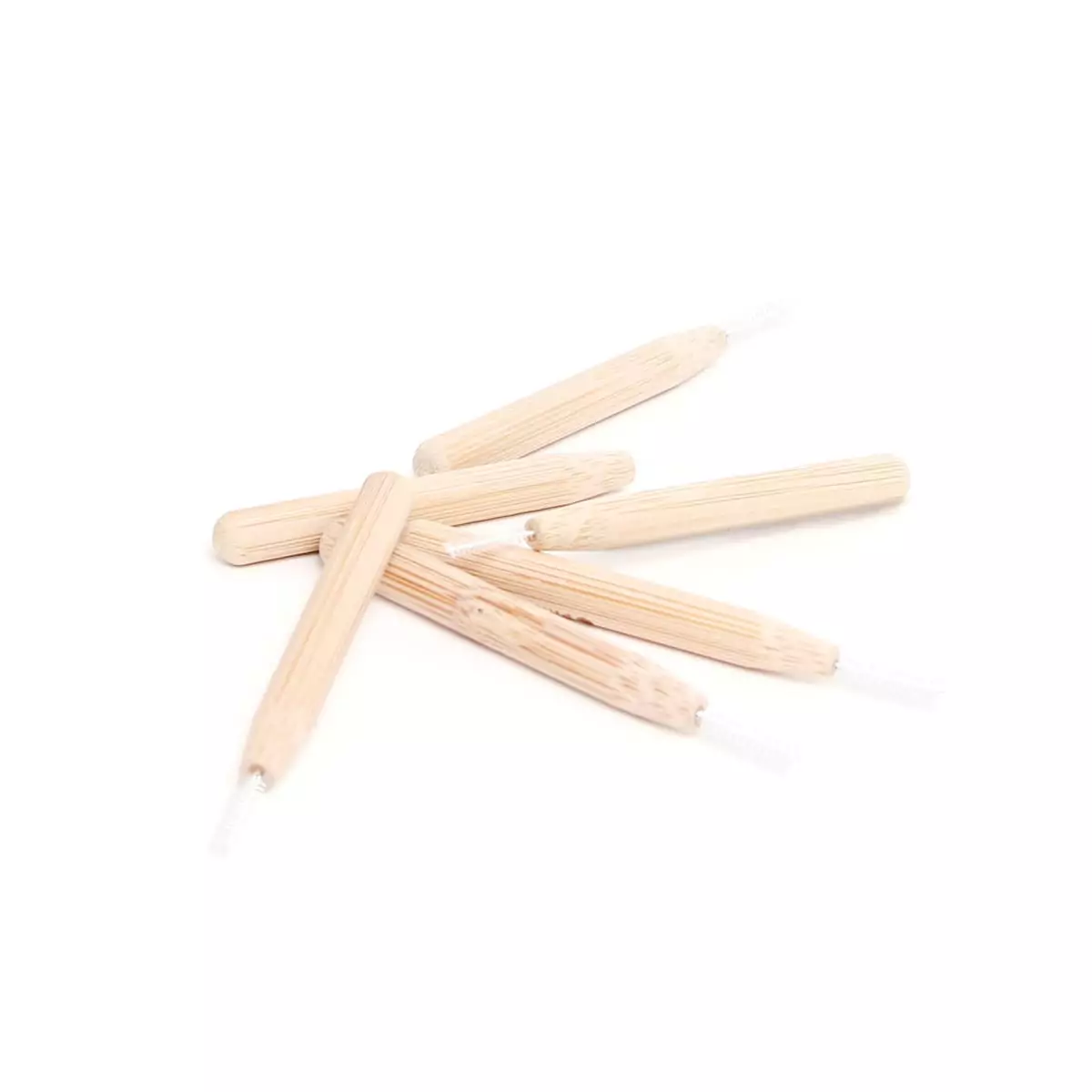 Cepillo interdental para brackets