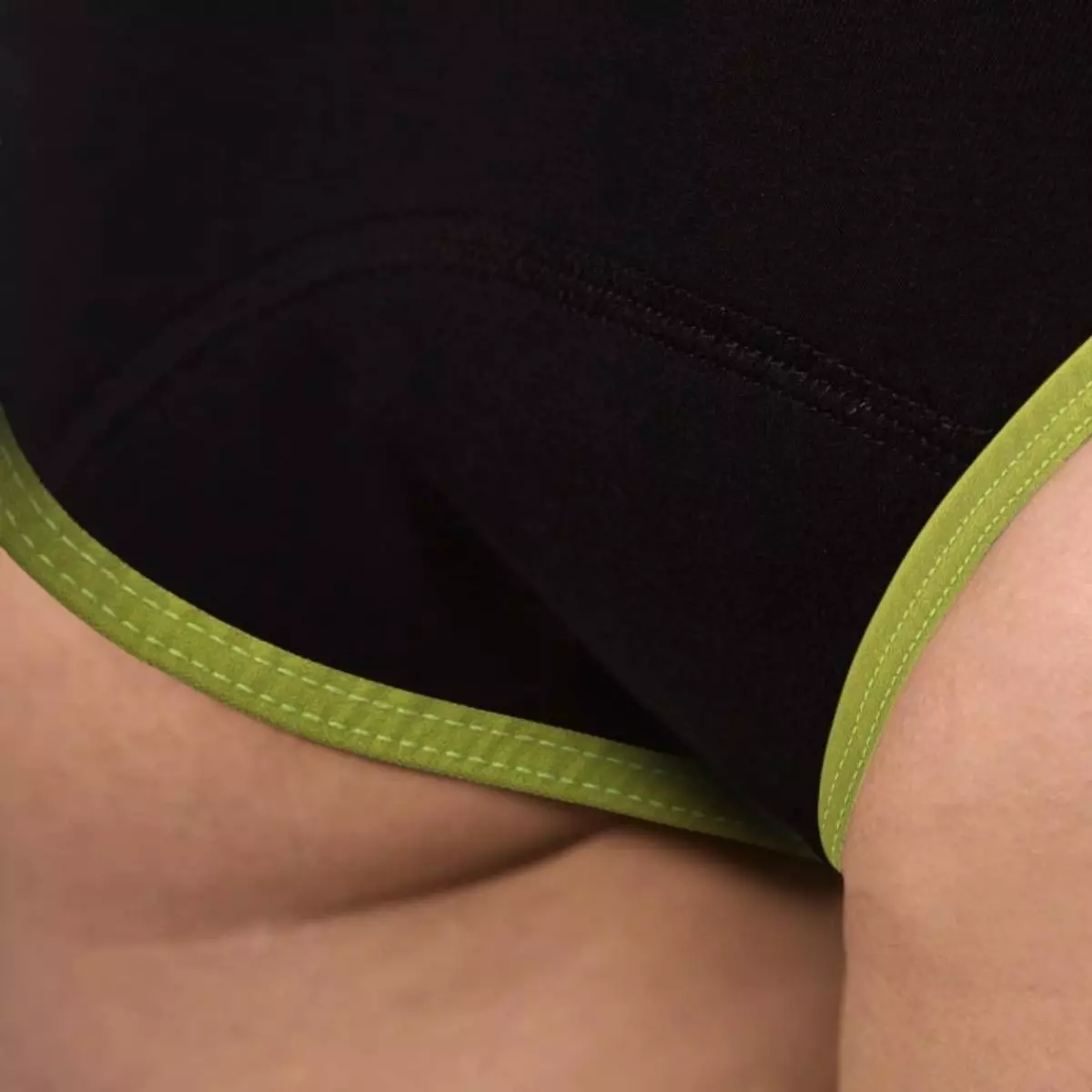 Braga Menstrual Mini Absorción Alta Modelo Mirta Parte Trasera