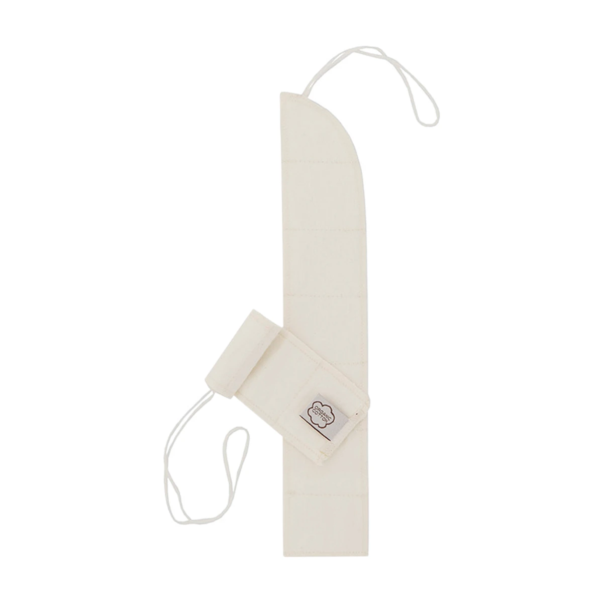 tampon reutilizable de algodon organico para flujo abundante en color natural desplegado con su cordon