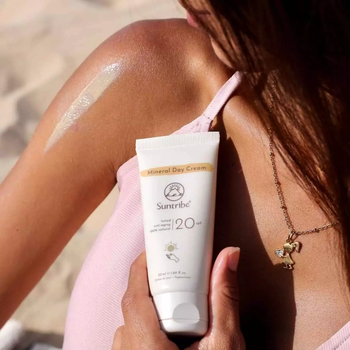 Crema de Día Natural SPF con Tinte Suntribe