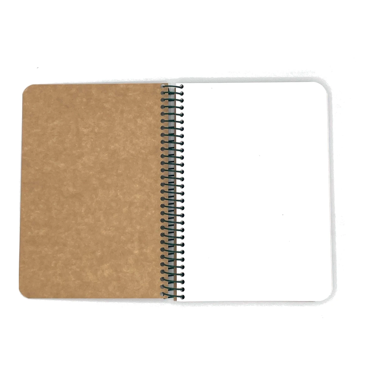 interior del cuaderno reciclado escolofi con hojas lisas de papel reciclado