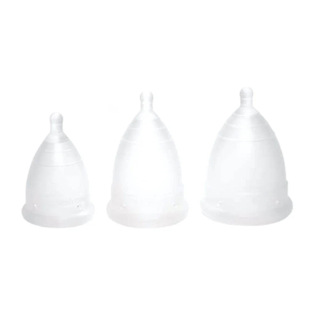 comparativa de tamanos de la copa menstrual monthlycup mini normal y plus