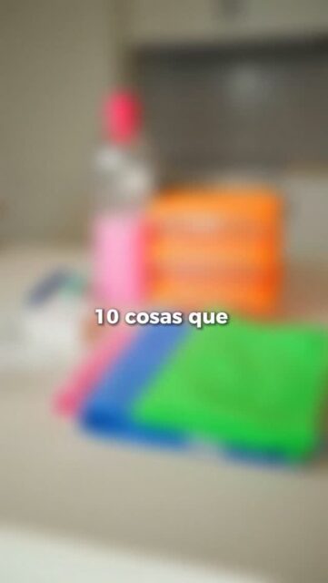 ♻️ Con el tiempo me di cuenta de que muchas de las cosas que usaba a diario tenían versiones más sostenibles… y sinceramente, el cambio fue más fácil de lo que imaginaba.🌱 Plásticos de un solo uso, productos desechables, envases innecesarios… todo eso salió de mi vida para dejar paso a opciones reutilizables, duraderas y de mejor calidad.💚 Aquí van 10 cosas que ya no uso y que tú también puedes cambiar poco a poco: desde utensilios de cocina hasta productos de aseo o limpieza. Pequeños gestos, grandes resultados.#zerowaste #ceroresiduo #sostenible #limpiezanatural #cocina