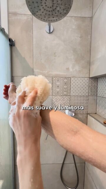 Si entras al baño de tu casa y tienes una esponja de luffa, has mejorado tu calidad de vida.👏🏼Si quieres ser una persona cero residuo, consigue todos estos productos en nuestra web: 📲 ceroresiduo.com#ceroresiduo #zerowaste #esponjadeluffa #champusolido #jabonsolido #cepillodedientesdebambu #desodorantenatural