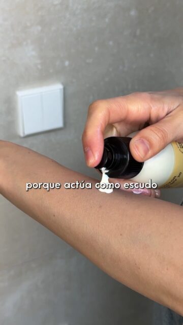 He dejado de comprar pasta de dientes en tubo de plástico, botes de champú, acondicionador y gel de ducha y crema solar química. Los he cambiado por pasta de dientes en pastillas, champú, acondicionador y gel de ducha sólidos y crema solar mineral 👌🏼
Consigue estos productos en 📲 ceroresiduo.com
#ceroresiduo #zerowaste #pastadedientes #champu #acondicionador #geldeducha #cremasolar