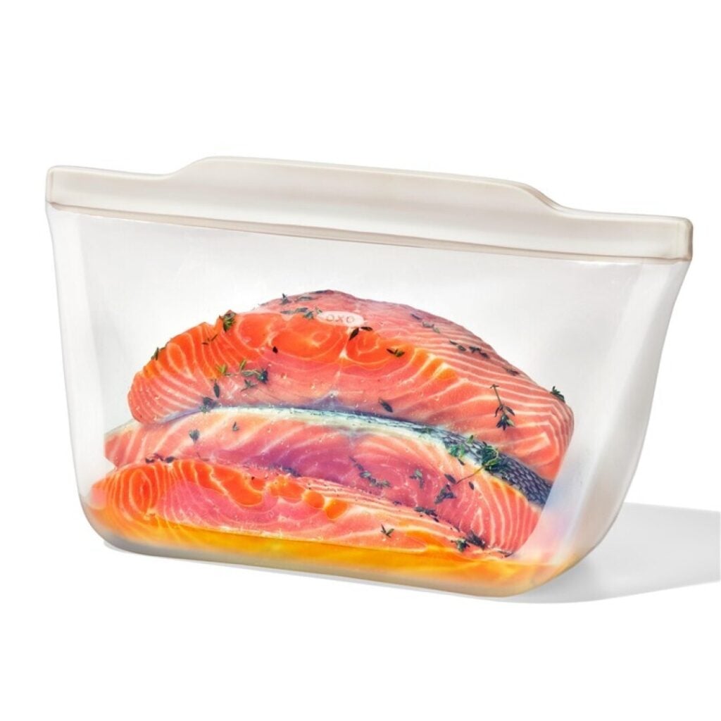 bolsa de silicona oxo con base 1,9 litros que se sostiene de pie