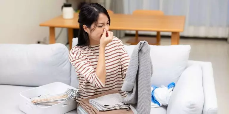 Como quitar mal olor axila ropa
