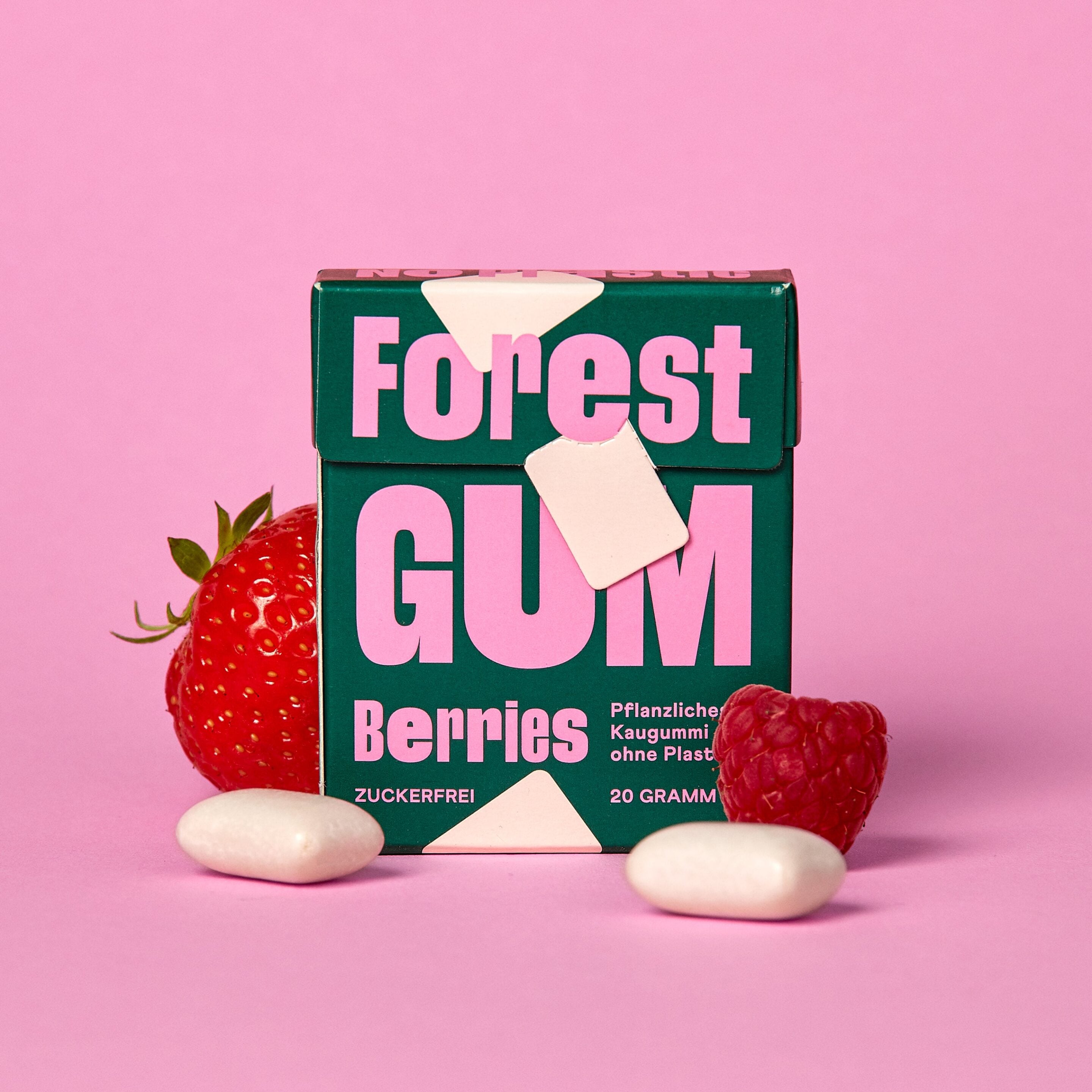chicle sin plastico de frutos rojos forest gum en caja de carton